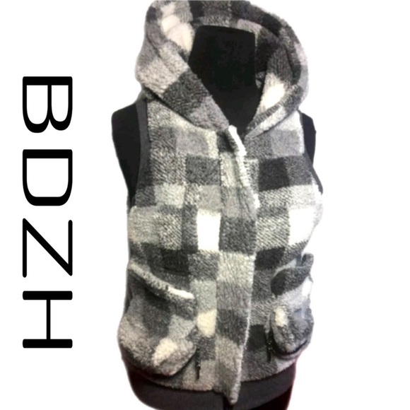 BDZH Jackets & Blazers - BDZH Women's Gray/White Fuzzy Vest with Hood Zip Front 2 Front Pockets Rare